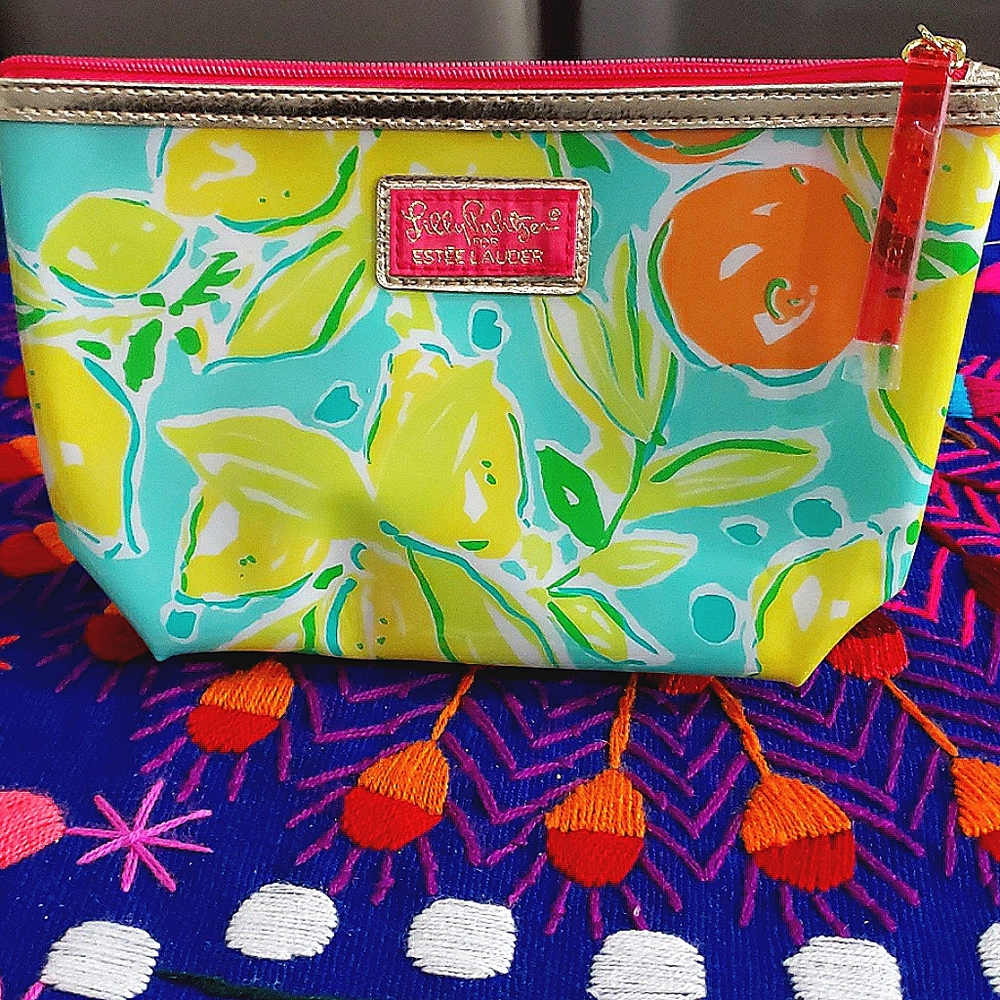 NWOT Lilly Pulitzer Estee Lauder Cosmetic bag